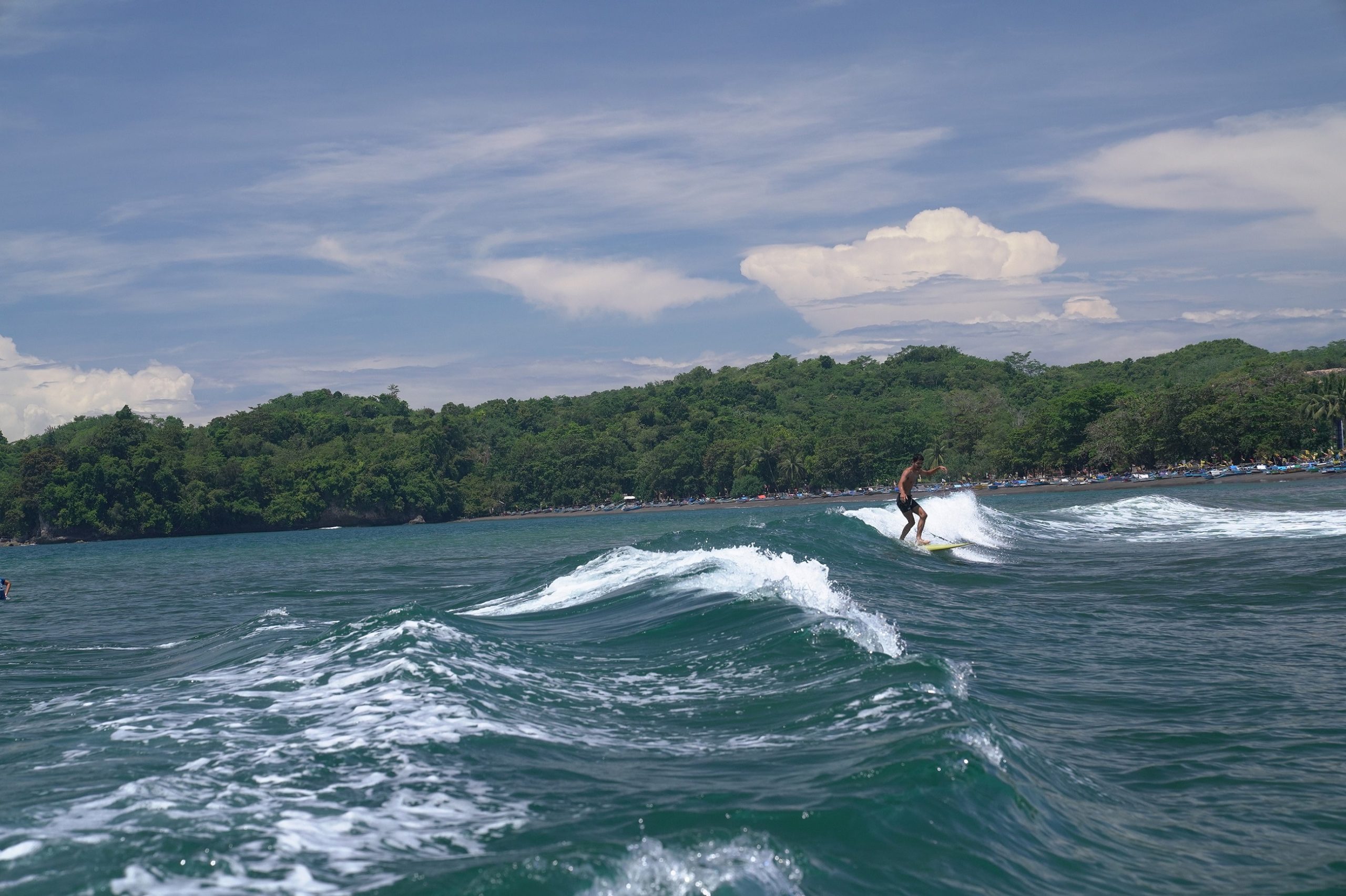 5 Pantai Favorit di Jawa Barat Versi Smiling West Java