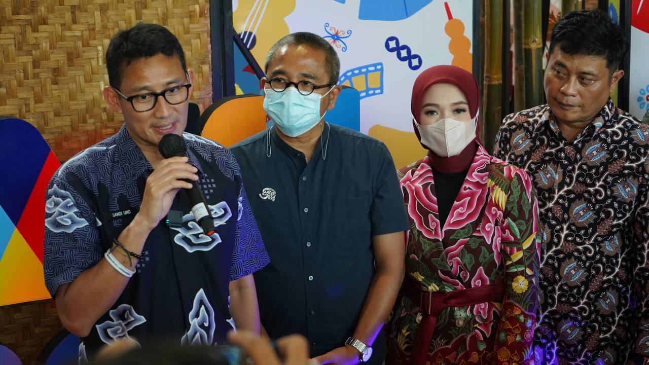 Hadiri Apresiasi Kreasi Indonesia di Cirebon, Menparekraf RI Harap Produk Ekraf Jabar Naik Kelas